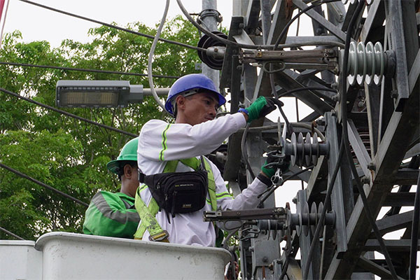Empowering Better Electricity: CENECO And Negros Power Join Forces