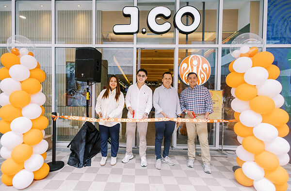 J.CO Opens 1st Store In Bacolod With Region-Exclusive Napoleones Crumble