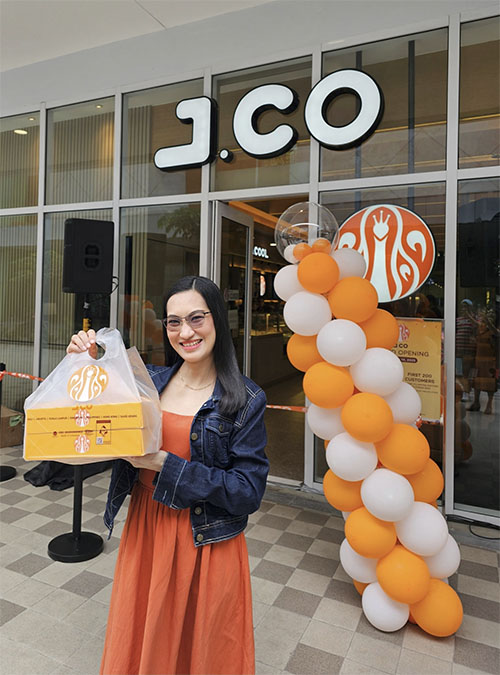 J.CO Opens 1st Store In Bacolod With Region-Exclusive Napoleones Crumble