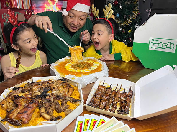 Celebrate A Merry And Stress-Free Christmas With Mang Inasal's Ready-To-Serve Party Platters