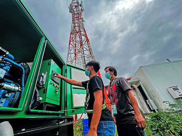 PLDT, Smart Frontliners Devote Holidays Reconnecting Odette-Hit Communities