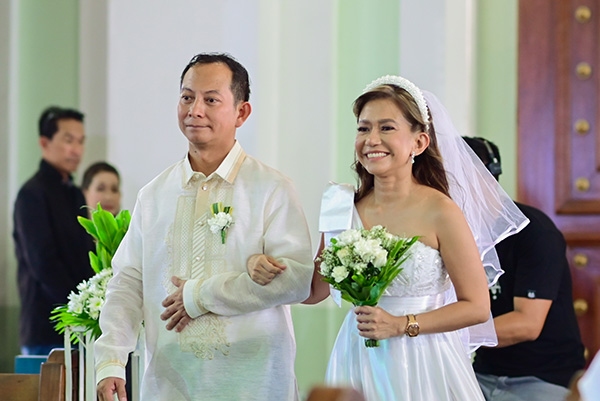 SM Supermalls, Felicidad Sy Foundation Celebrate Love And Faith With '8th Kasalan Sa SM' Mass Wedding